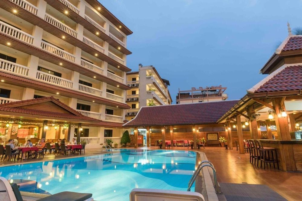 The Residence Garden Pattaya Eksteriør billede